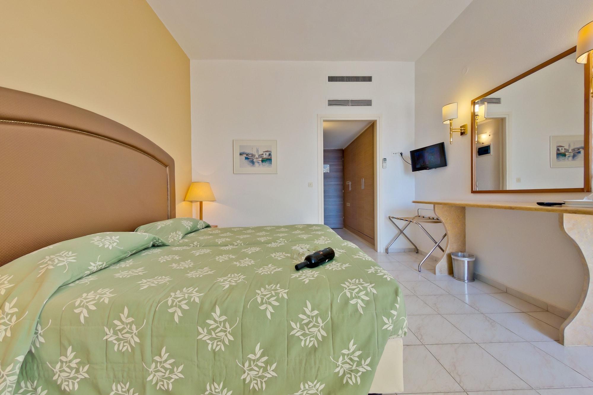 Palmariva Beach Hotel Erétria Kültér fotó